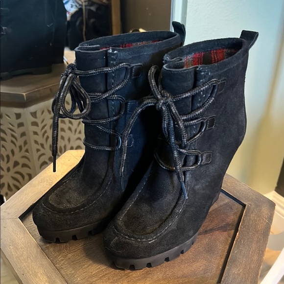 Nine West, Black Suede, size 7, Women's Ankle Boots - Picture 5 of 10